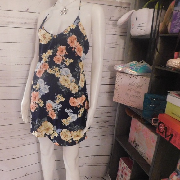 🌹NEW🌹 FLORAL SLIP DRESS 🌹 - Picture 2 of 4